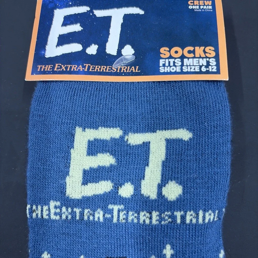 ET Movie Extra Terrestrial Men's Novelty Crew‎ Socks Fits Men's US 6-12